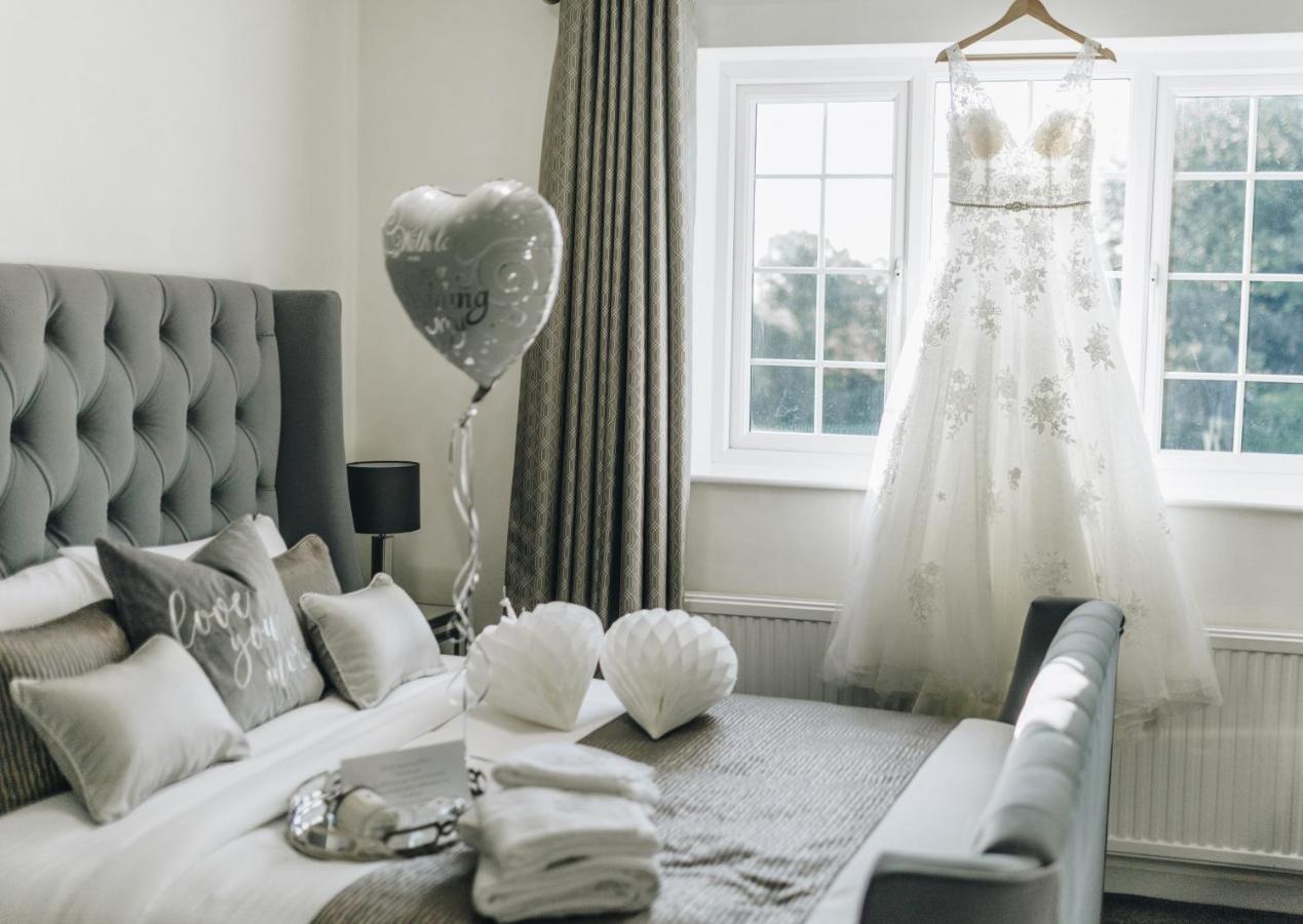 Hunters Lodge Hotel Crewe Esterno foto