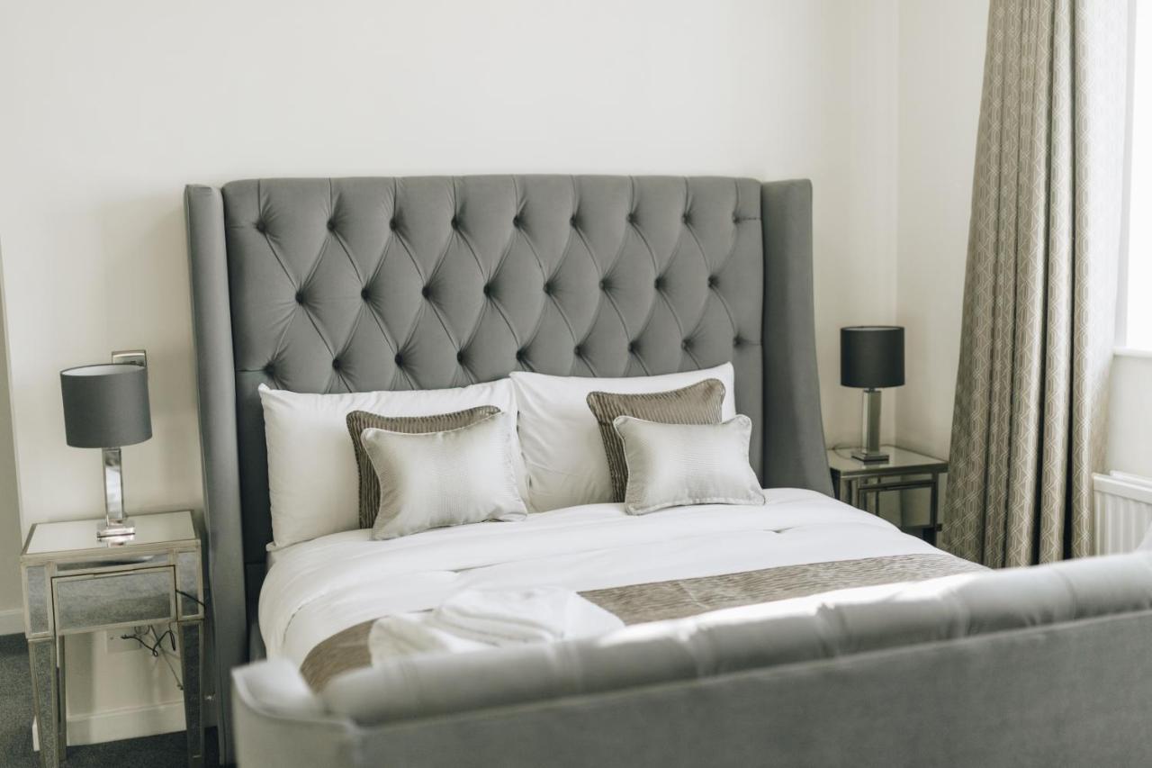 Hunters Lodge Hotel Crewe Esterno foto