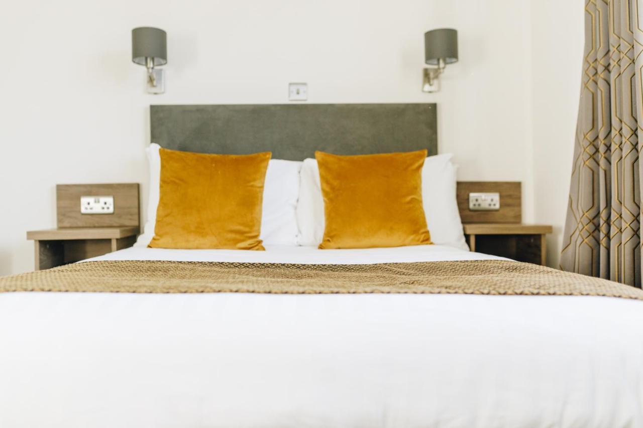 Hunters Lodge Hotel Crewe Esterno foto