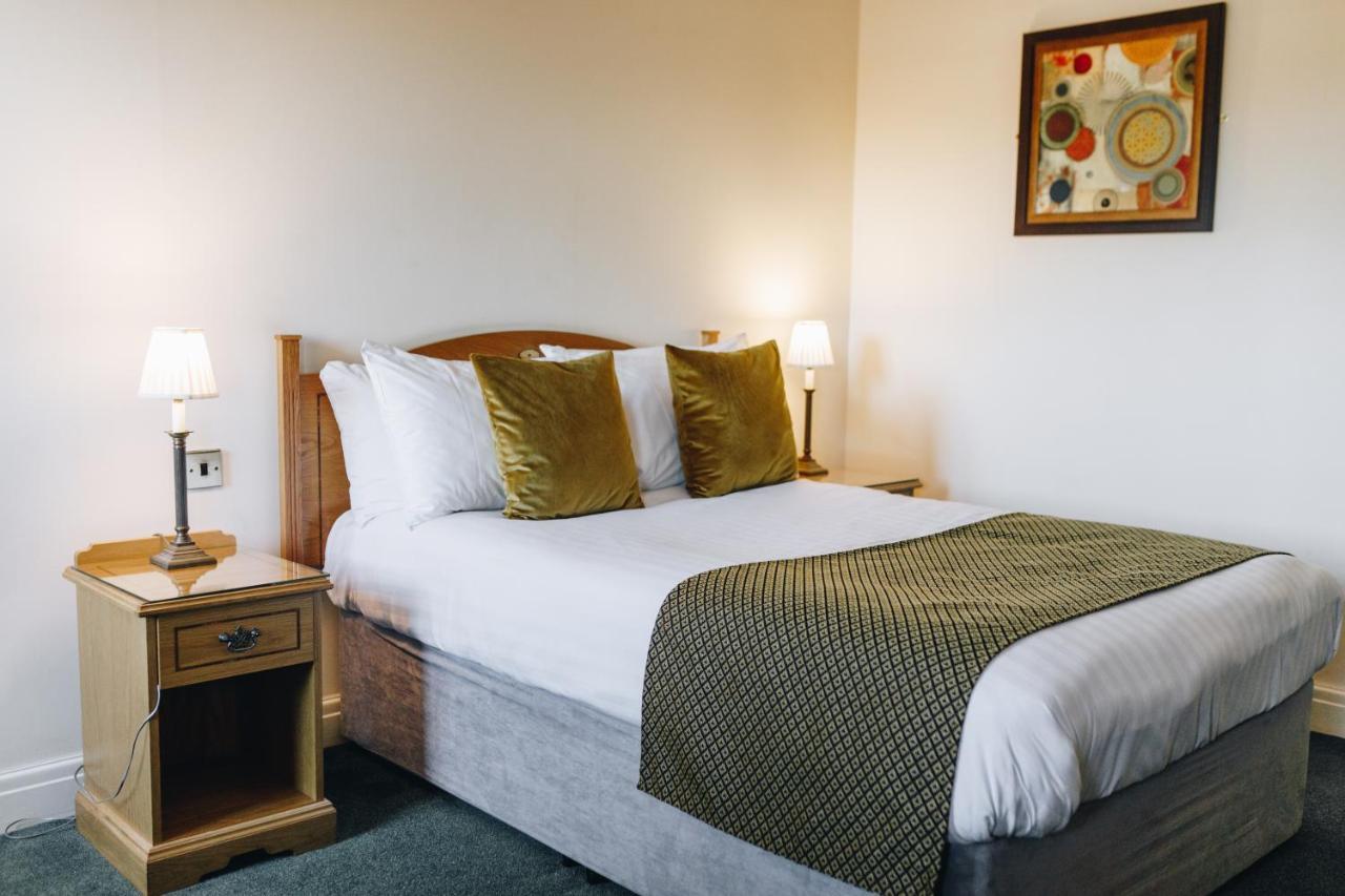 Hunters Lodge Hotel Crewe Esterno foto
