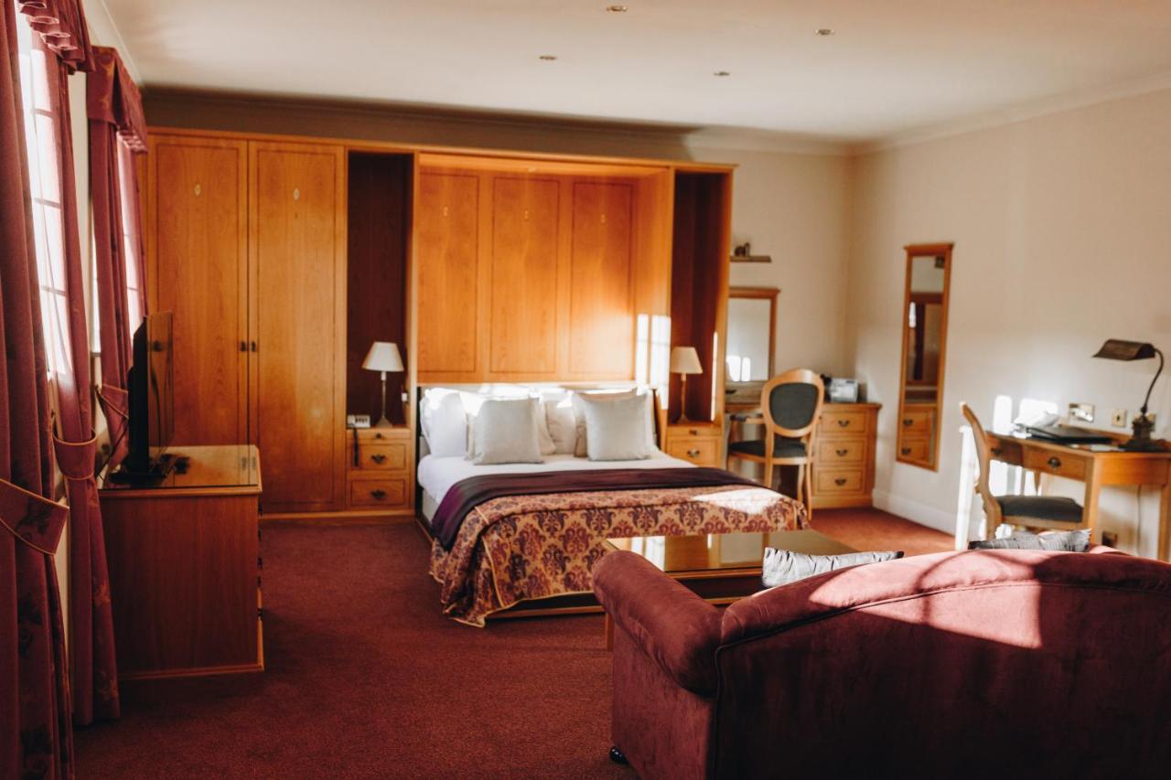 Hunters Lodge Hotel Crewe Esterno foto