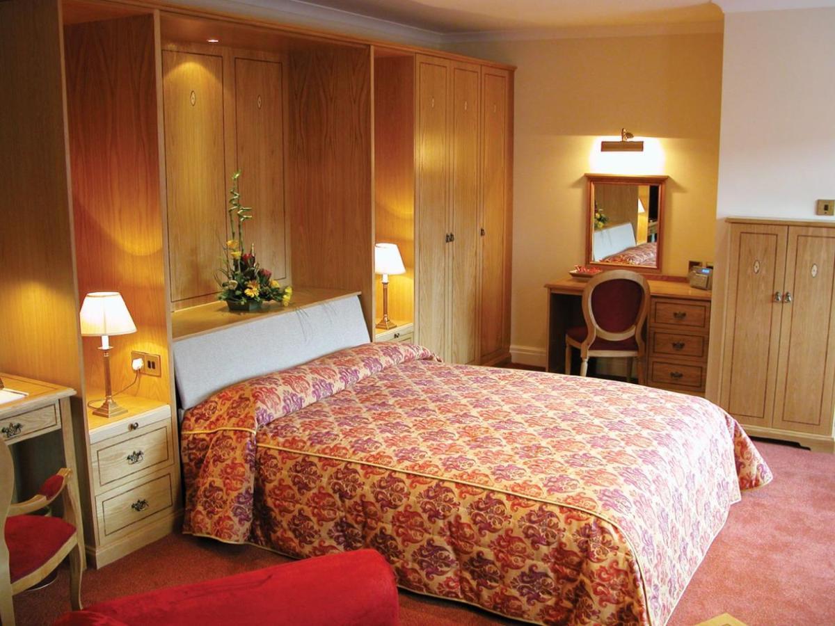 Hunters Lodge Hotel Crewe Esterno foto