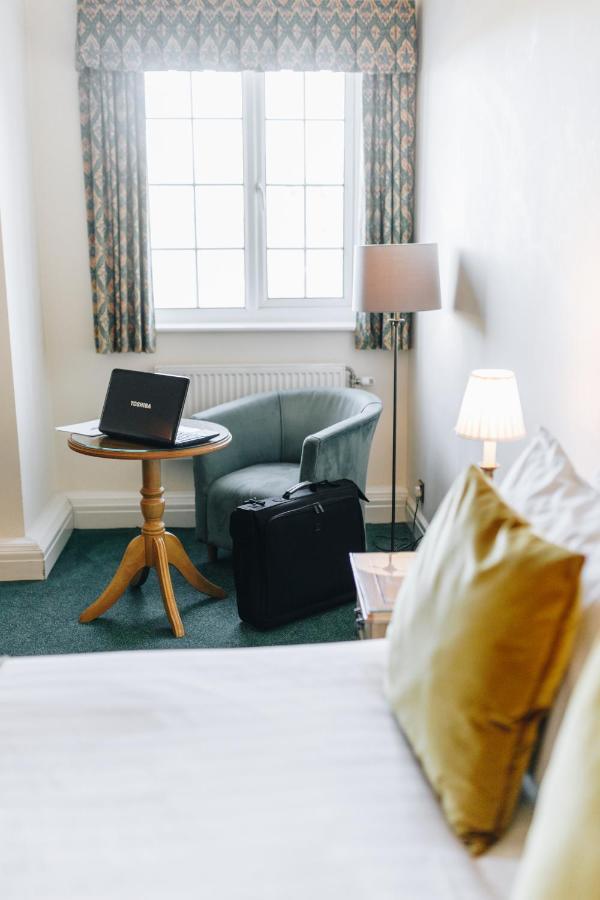 Hunters Lodge Hotel Crewe Esterno foto